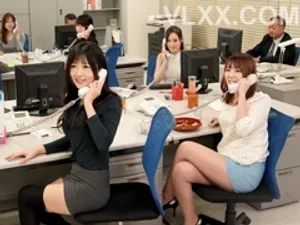 Em thư ký đến nhà xin lỗi vị khách hàng khó tính vì một sai lầm và cái kết