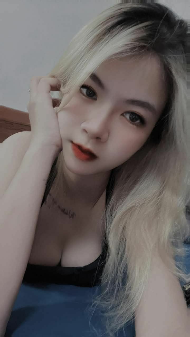 Hấp diêm cô vợ của sếp có cặp bưởi khủng